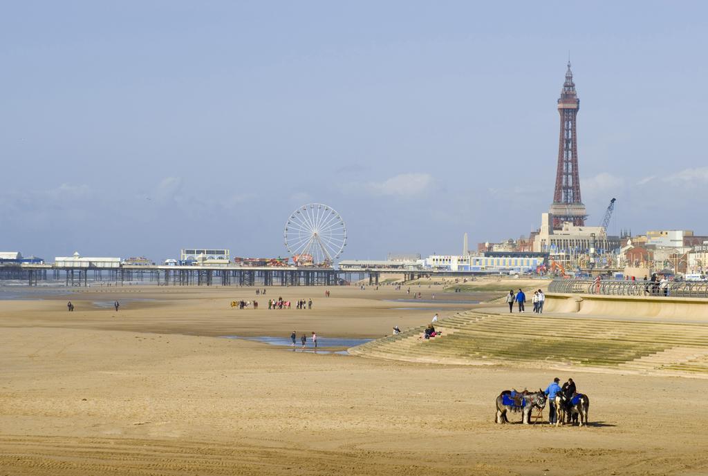 Hotel Chaplins Blackpool Exterior foto